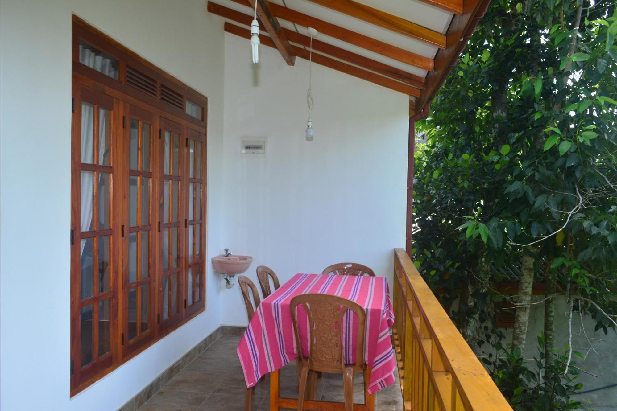 Racy Nature Cottage เอลลา ภายนอก รูปภาพ