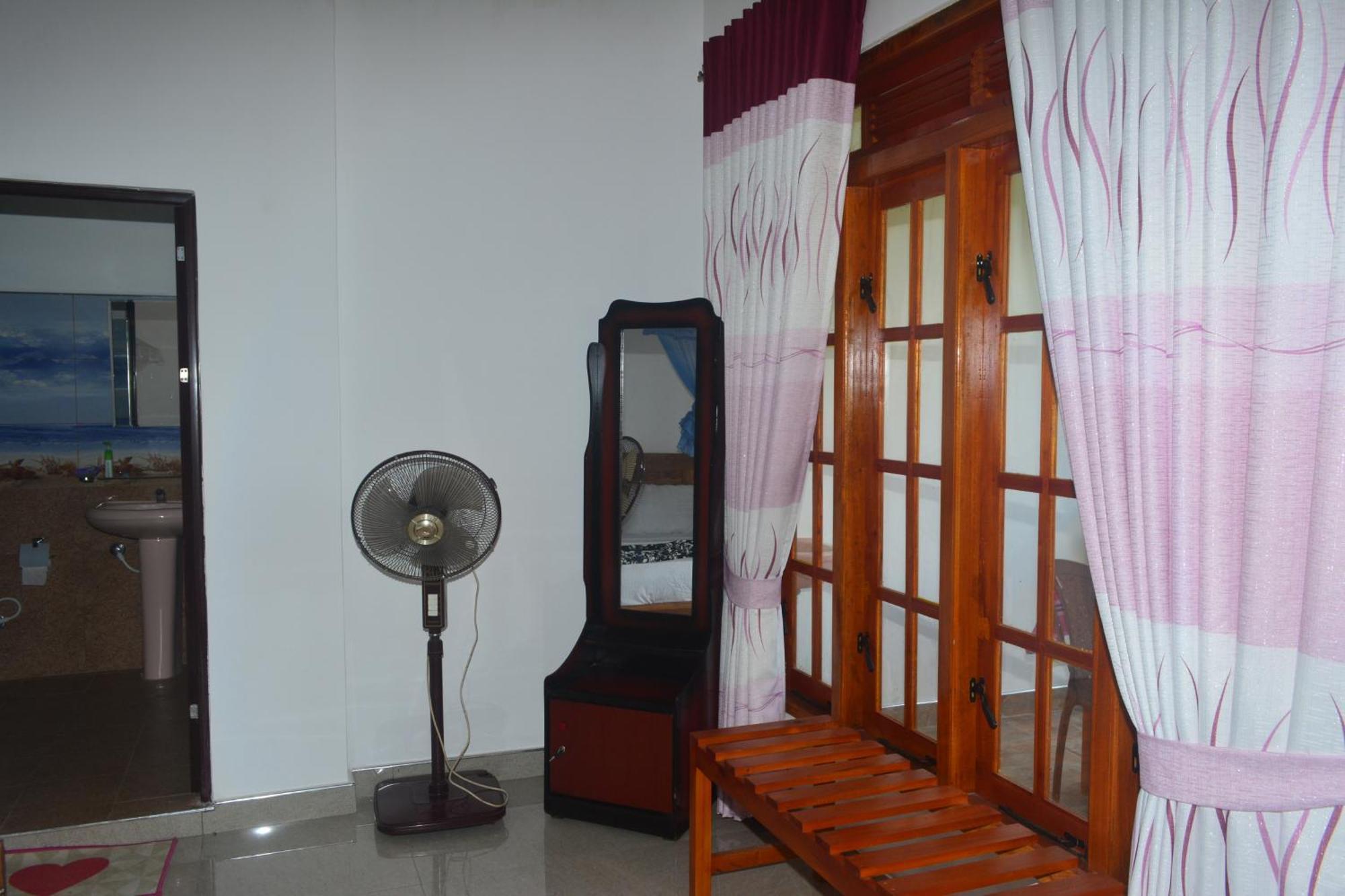 Racy Nature Cottage เอลลา ภายนอก รูปภาพ