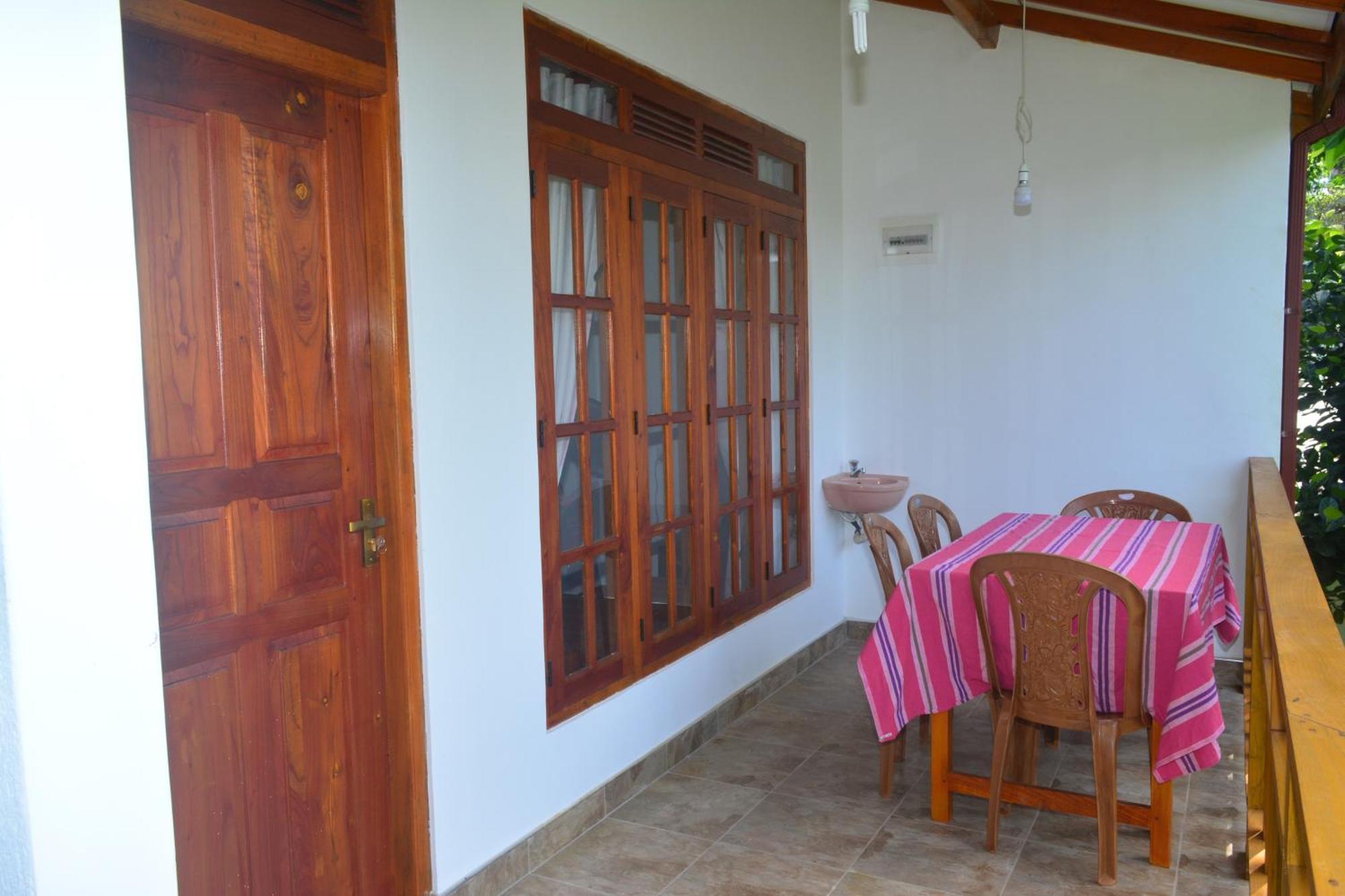 Racy Nature Cottage เอลลา ภายนอก รูปภาพ